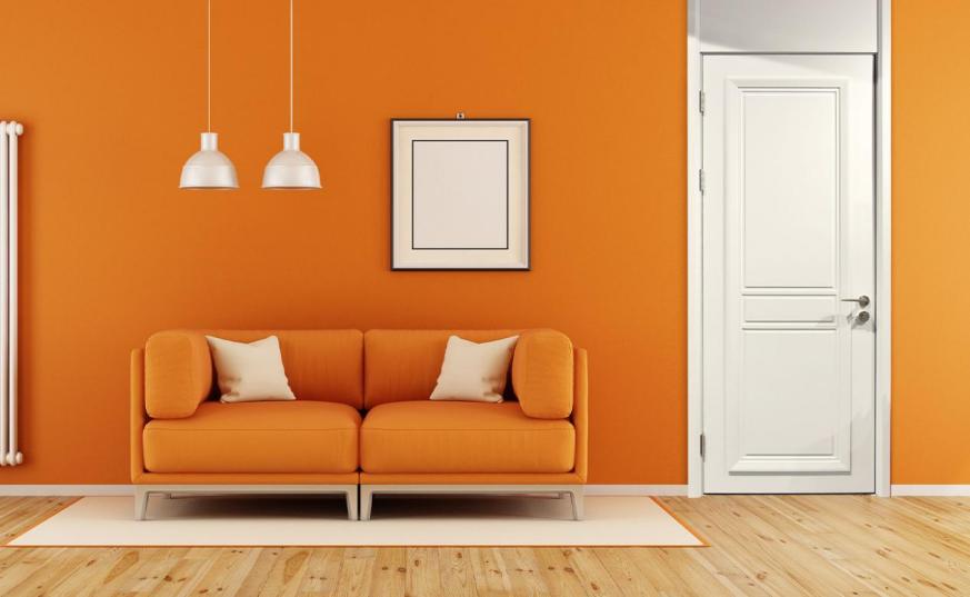 领尚木门采用进口SPF木材和冷压工艺，破解木门变形难题